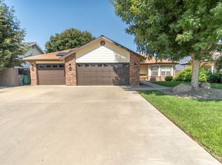497 Old Line Ave, Exeter, CA 93221