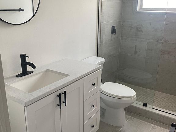2nd image of 801 Meridian Ave APT 1B