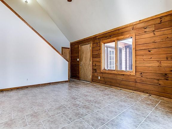 004_Living Room (1)