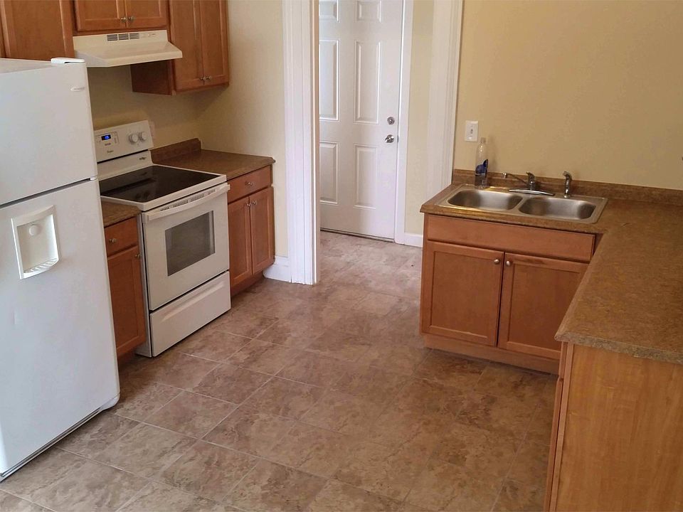 1st image of 322 Vienna St #3