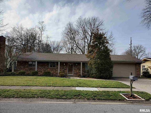 2nd image of 608 S Terrace Dr