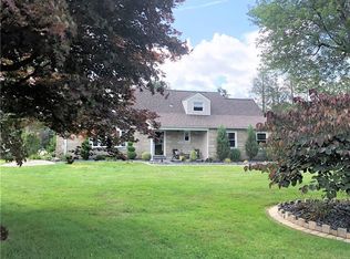 633 Wyandotte St, Irwin, PA 15642