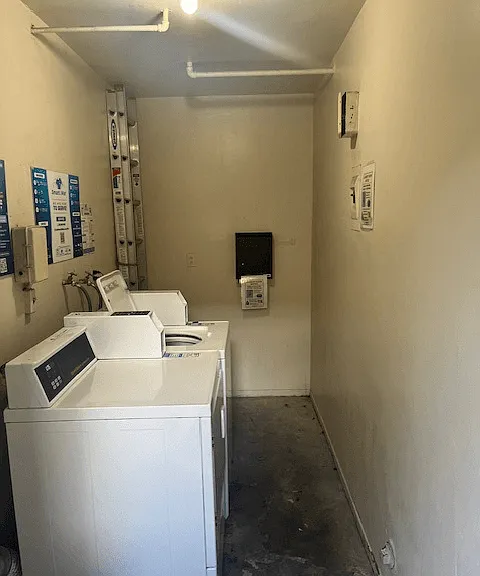 805 S. Flower St. — Photo 10