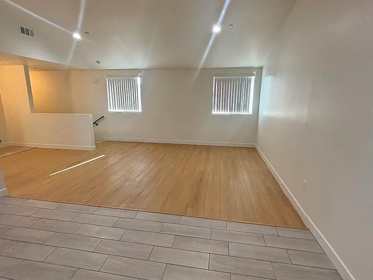 4327 Honduras St — Photo 12