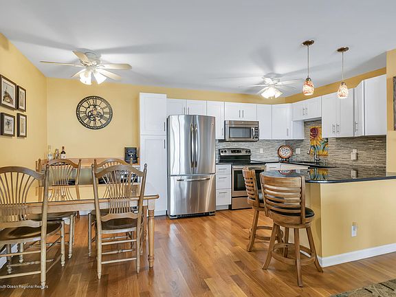 4th image of 1187 Ocean Ave Unit 40