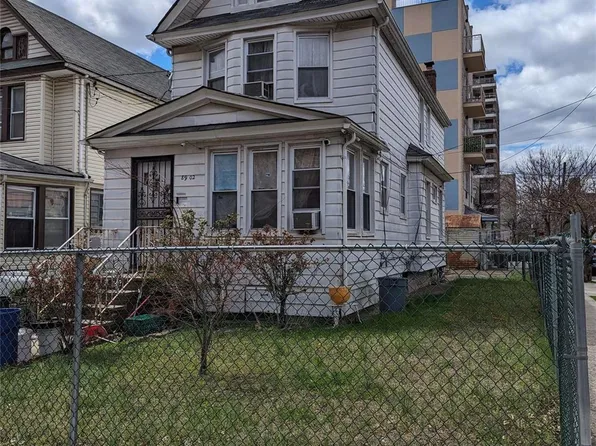 89-02 171st Street, Jamaica, NY 11432