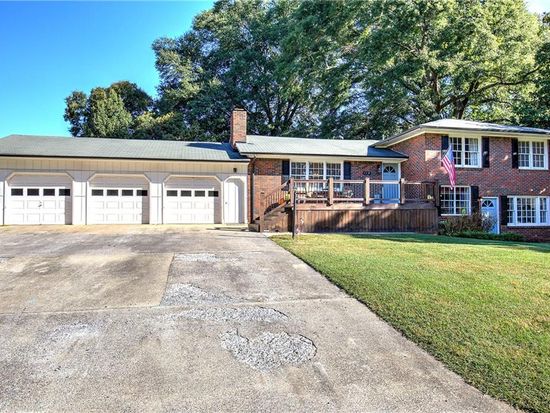 115 Davis Dr, Cartersville, GA 30120