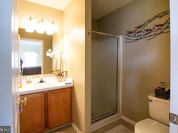 5th image of 21 Sea Chase Dr #9