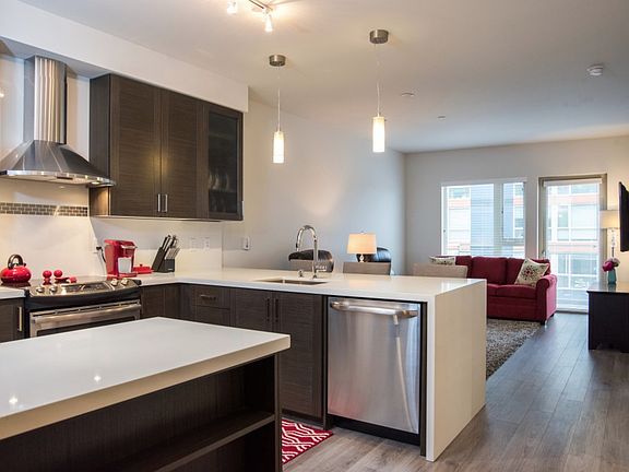 3rd image of 1760 Nw 56th St #408
