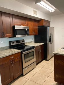 15661 SW 104th Ter APT 313, Miami, FL, 33196