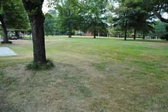 3rd image of 1349 Hillcrest Dr