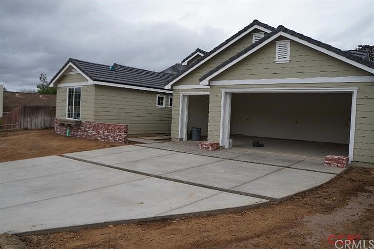 1st image of 923 E Sunflower Ct
