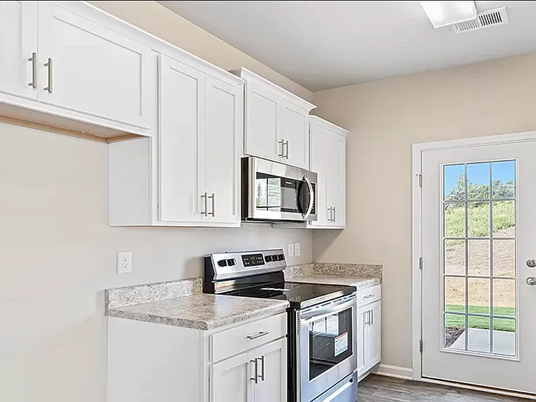 3813 Buckskin Way — Photo 4