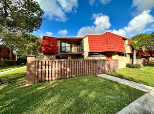 8081 Severn Dr APT D, Boca Raton, FL 33433