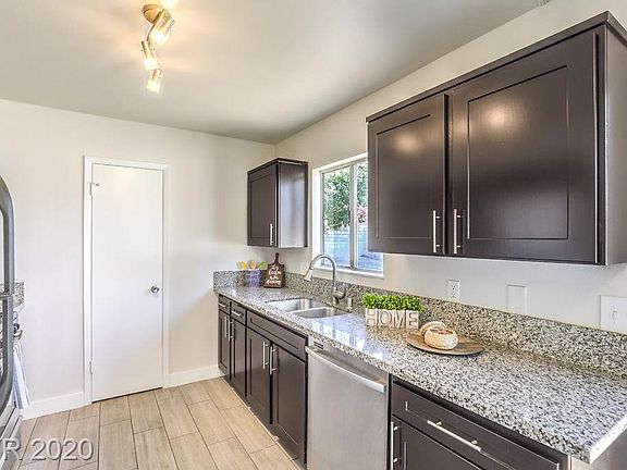 3rd image of 6608 Alta Dr