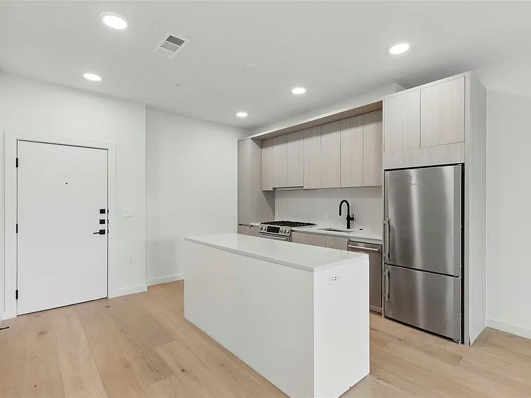 2209 S 1st St #224 — Photo 6