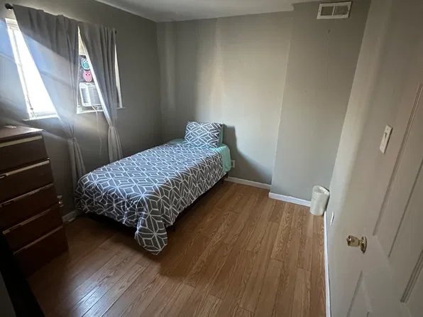208 Santa Rosa Dr Room 1, San Jose, CA 95111