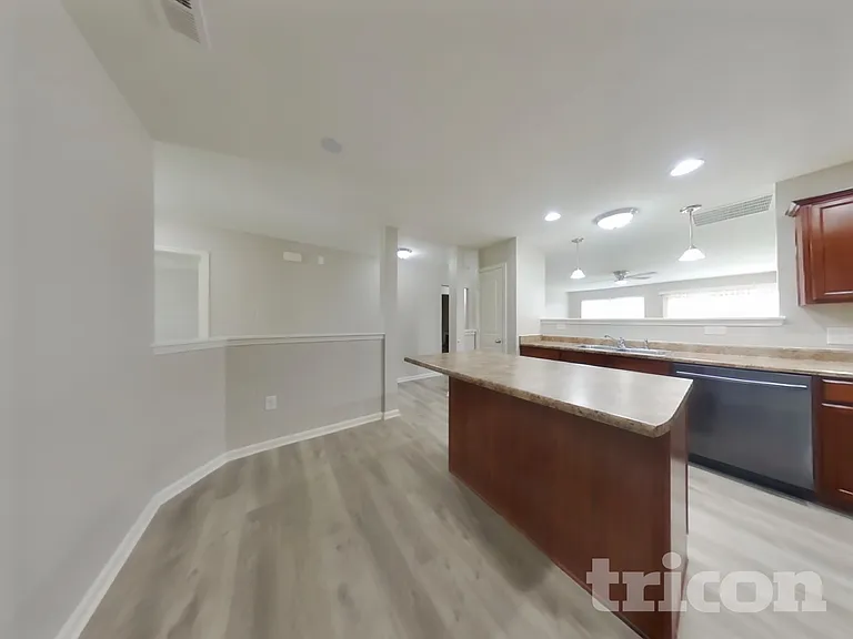 11491 N Creekside Dr — Photo 5