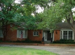 216 N Avenue M, Clifton, TX 76634