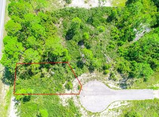 201 Carraway Cir, Carrabelle, FL 32322