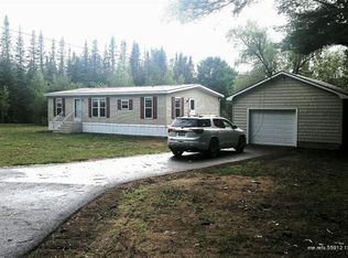 80 E Oxford Rd, Oxford, ME 04270