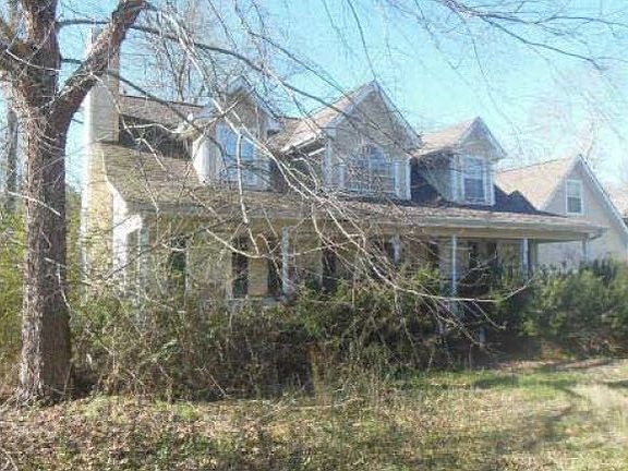 3rd image of 5417 Hunter Village Dr