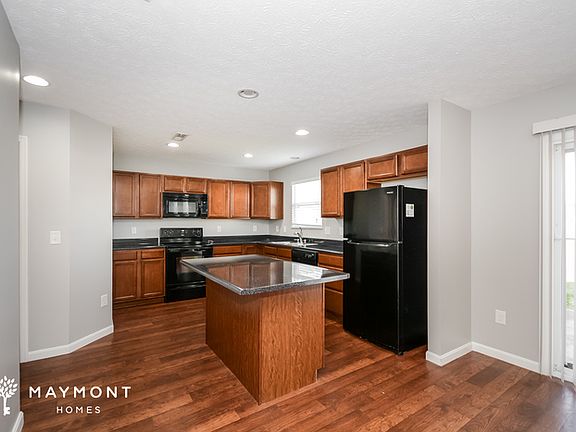5th image of 446 Sharp Ct