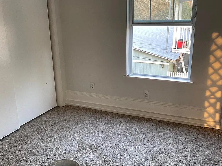 304 Welch St #4 — Photo 10