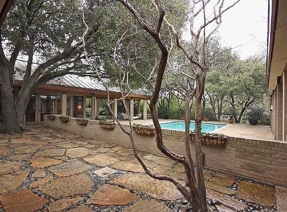 4th image of 5042 Lakehill Ct