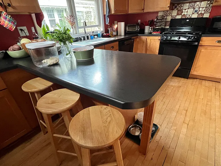 253 Macalester St — Photo 11