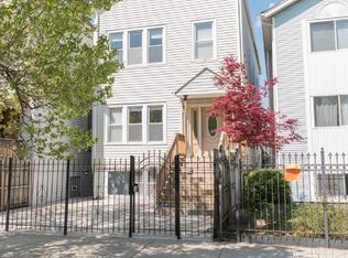 1634 N Campbell Ave #1F, Chicago, IL 60647
