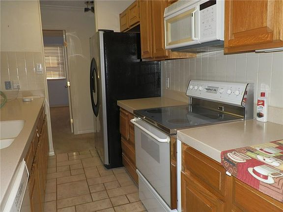 2nd image of 1400 Ocean Dr