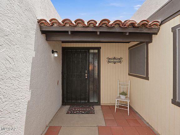 3rd image of 1376 S Desert Meadows Cir