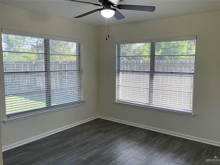 920 S 14th Ave — Photo 14