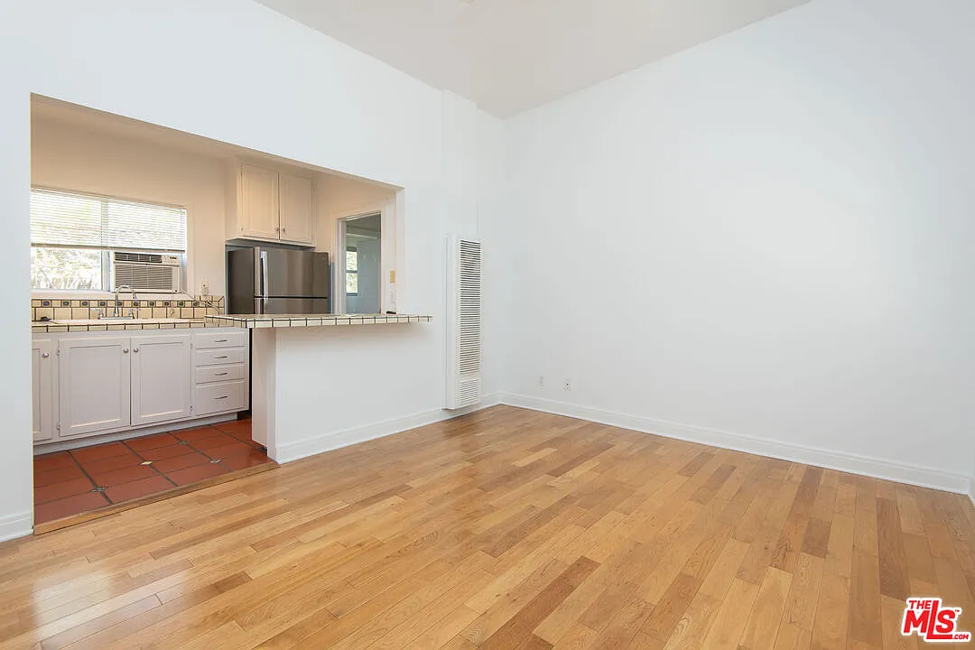 1 bed, 1.0 bath, 700 sqft, $2,495 — Photo 4
