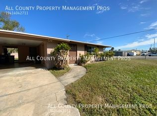 3177 Lexington St, Sarasota, FL 34231