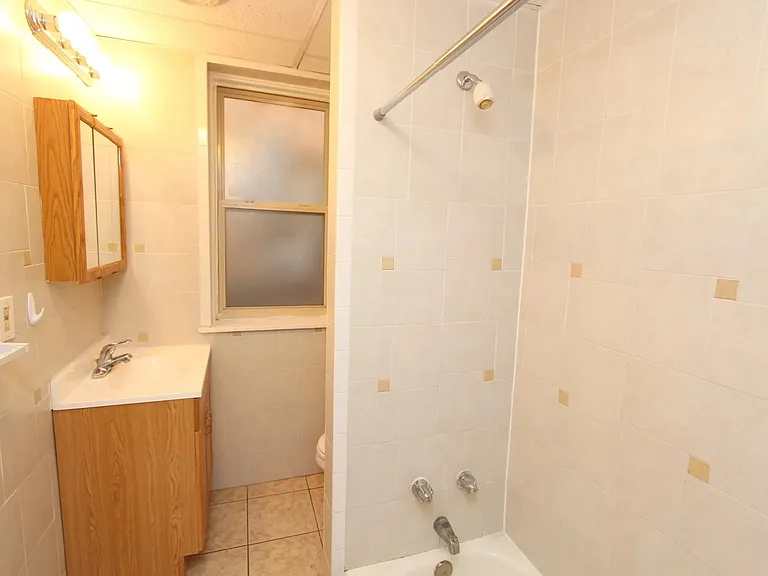 326 Melwood Ave — Photo 7