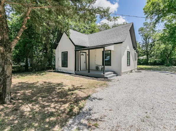 512 Sabine Ave, Cleburne, TX 76031