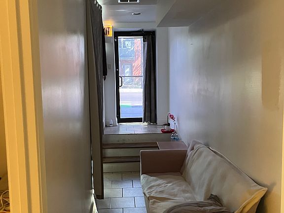3rd image of 3525 W Belmont Ave #100