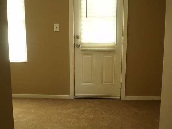 5th image of 9124 Cedarpark Ln