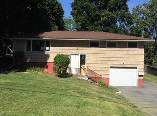 503 Radcliffe Rd, Syracuse, NY 13214