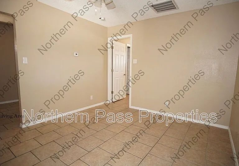 8604 Lawson St #3 — Photo 2
