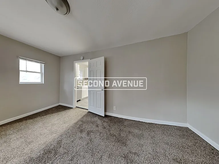 3820 E 69th Ter — Photo 6
