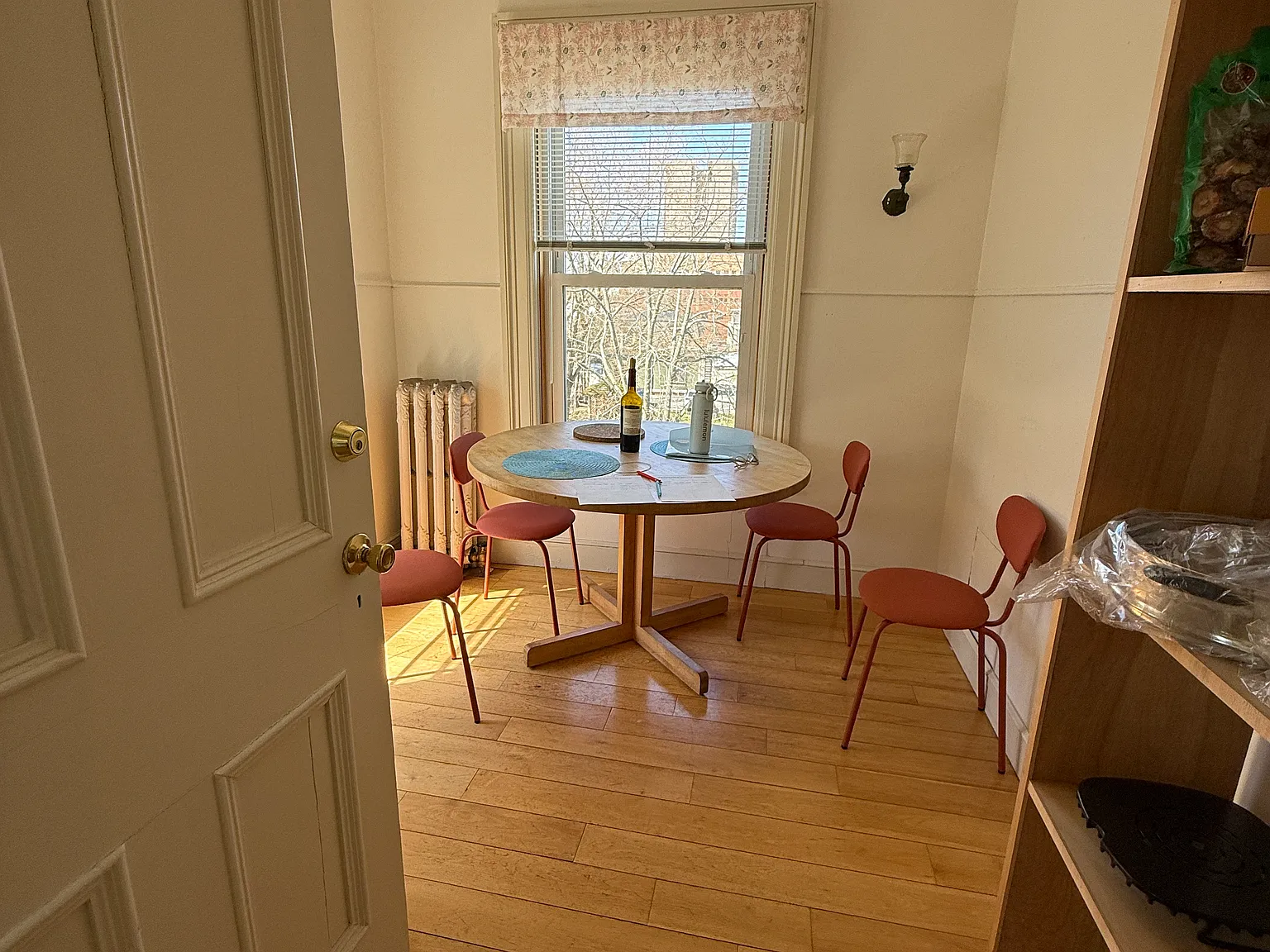 1 bed, 250 sqft, $950 — Photo 4
