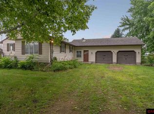 411 4th Ave SE, Mapleton, MN 56065