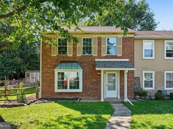 36 Hunt Dr, Horsham, PA 19044