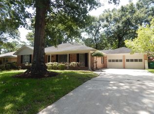 102 N Delmont Dr E, Conroe, TX 77301