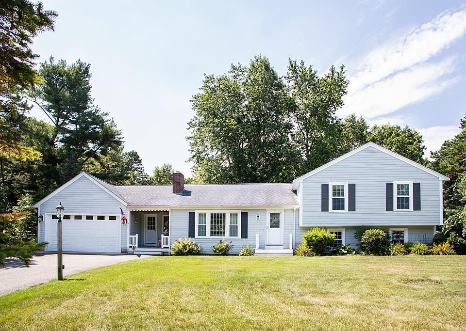 1st image of 16 Hood Dr