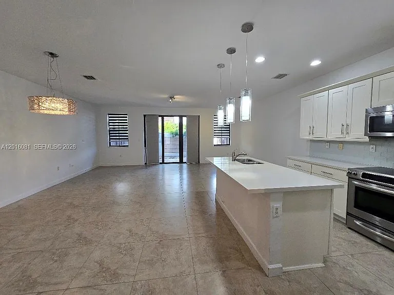 5810 NW 104th Path #5810 — Photo 10