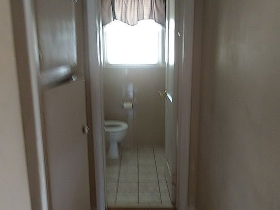 5th image of 428 W Henderson St